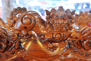 Illustration for article titled Săn "kiệt tác" từ gỗ giá bạc tỷ, thú chơi xa xỉ của đại gia trong dịp Tết